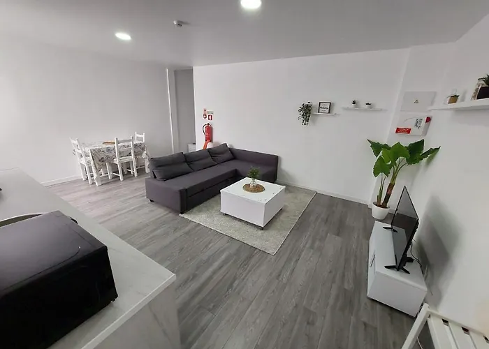 Midtown Pdl 아파트 Ponta Delgada